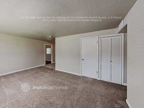 2416 SW 332nd St in Federal Way, WA - Building Photo - Building Photo
