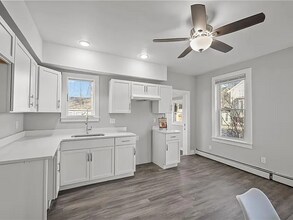 40 Jenkins St in Providence, RI - Building Photo - Building Photo