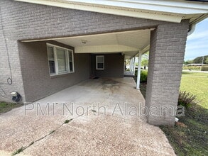 2460 Ready Section Rd in Toney, AL - Building Photo - Building Photo