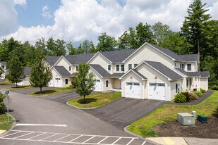 Highfield Townhome Available for Rent! in Rochester, NH - Building Photo