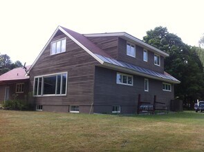 63 Ascutney St in Windsor, VT - Building Photo - Building Photo