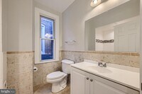 2502 W Baltimore St photo'