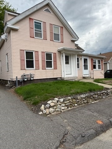 property at 3 Grove St