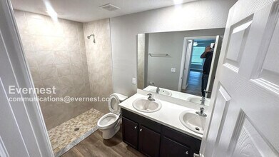 3010 7th St SW in Lehigh Acres, FL - Building Photo - Building Photo