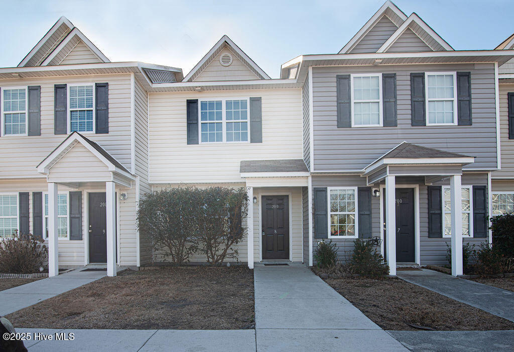 200 Lanieve Ct in Hubert, NC - Building Photo