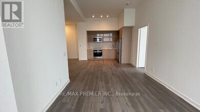 10-2410 Deerlick Ct in Toronto, ON - Building Photo - Building Photo