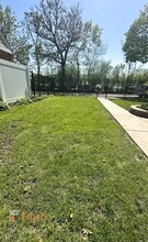 6689 N Olmsted Ave, Unit 2R in Chicago, IL - Building Photo - Building Photo