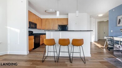 909 Mansion Dr, Unit 722-407 in Frederick, MD - Building Photo - Building Photo