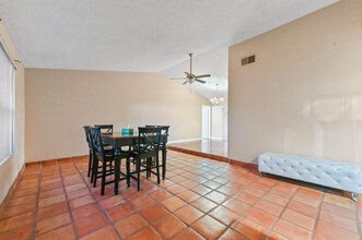 9471 Burlington Pl in Boca Raton, FL - Building Photo - Building Photo