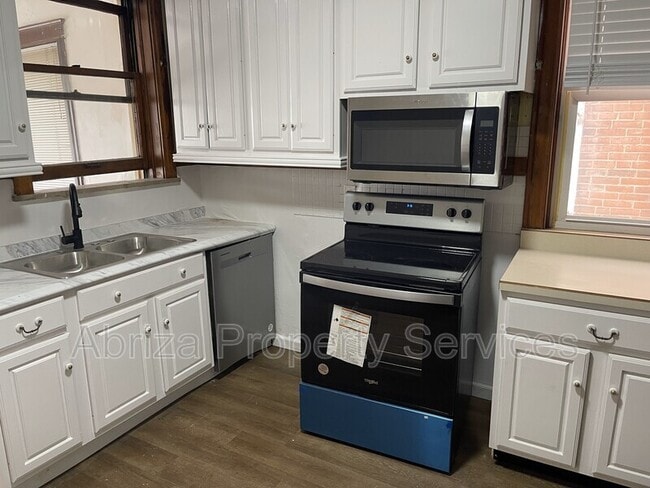 property at 3954 Lexington Ave