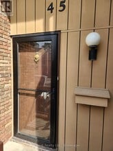 178 Scott St in St Catharines, ON - Building Photo - Building Photo