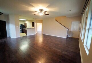 18427 Fir Hollow Cir in Humble, TX - Building Photo - Building Photo