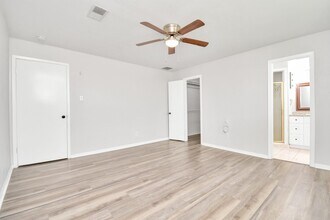 11310 Sagewind Dr in Houston, TX - Building Photo - Building Photo