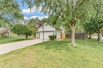 1718 E Pinion Rd in Derby, KS - Building Photo - Building Photo