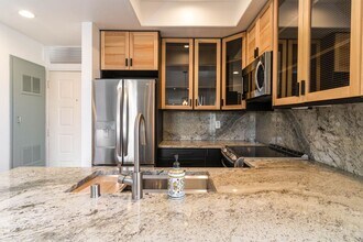 4435 Nobel Dr in San Diego, CA - Building Photo - Building Photo