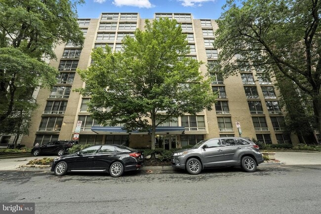 1260 21st St NW in Washington, DC - Building Photo - Building Photo