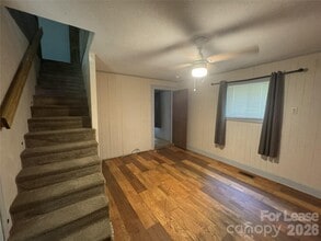 1410 Dillard Ln in Lenoir, NC - Building Photo - Building Photo