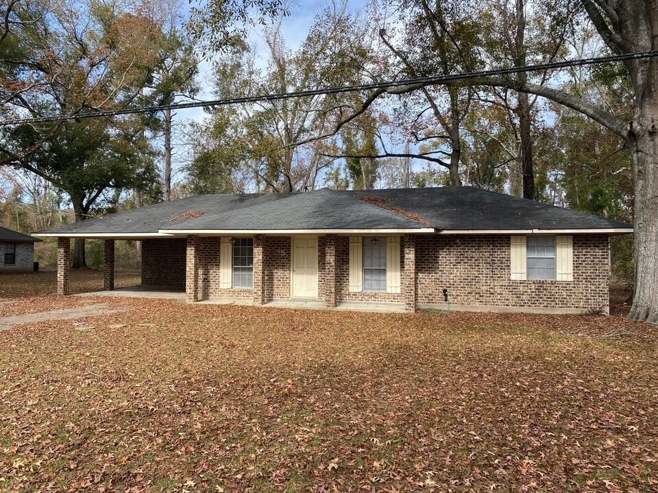 14235 Lamonte Ln in Hammond, LA - Building Photo