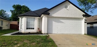 2703 Blackburn Dr in Killeen, TX - Building Photo