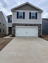 546 13th Ave Dr NE in Hickory, NC - Building Photo