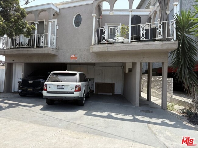 120 Hurricane St in Marina Del Rey, CA - Building Photo - Building Photo