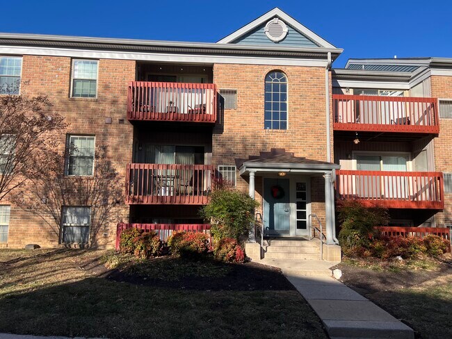 2 Banyan Wood Ct in Essex, MD - Building Photo - Building Photo