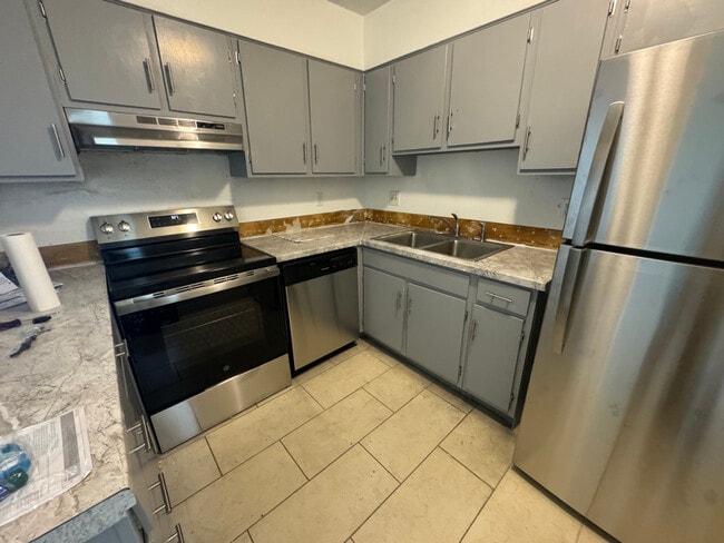 6049 Eric Ln in Montgomery, AL - Foto de edificio - Building Photo