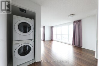 50 Town Centre Court in Toronto, ON - Building Photo - Building Photo