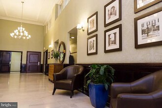 1324 Locust St, Unit 530 in Philadelphia, PA - Building Photo - Building Photo