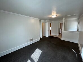 800 F Ave NW in Cedar Rapids, IA - Building Photo - Building Photo