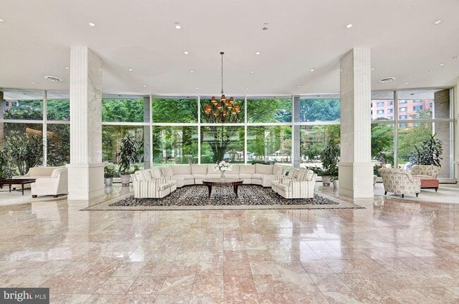 4201 Cathedral Ave NW in Washington, DC - Foto de edificio - Building Photo