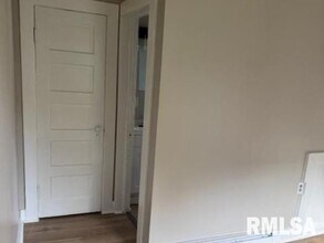 500 S Douglas Ave in Springfield, IL - Building Photo - Building Photo