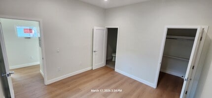 1114 N Lake Ave in Pasadena, CA - Foto de edificio - Building Photo