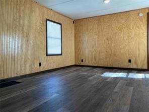 1718 W Dumble St in Alvin, TX - Building Photo - Building Photo