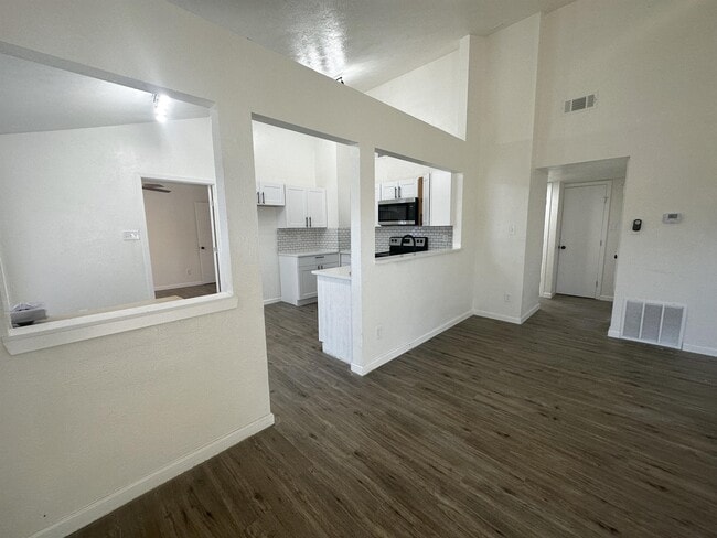 404 Justice Dr in Cedar Hill, TX - Building Photo - Building Photo