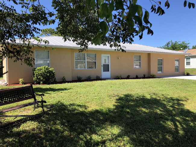 property at 18612 Evergreen Rd