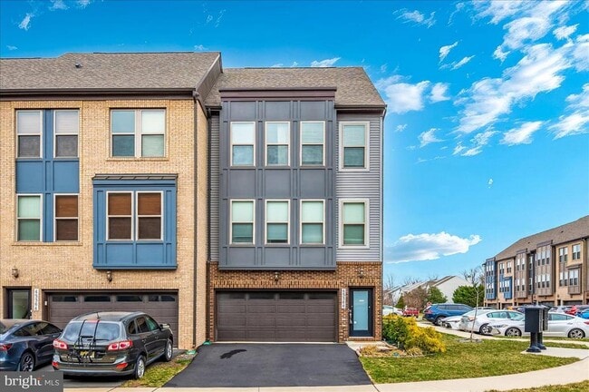 property at 45366 Daveno Square