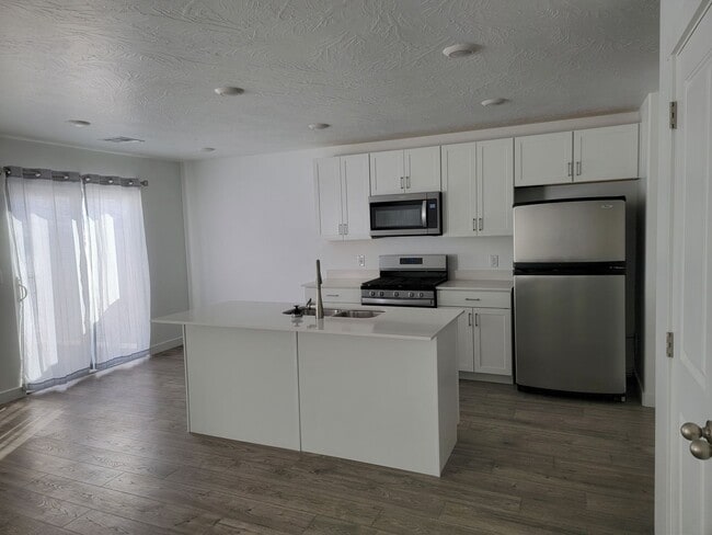 2020 N 350 W in Cedar City, UT - Building Photo - Building Photo