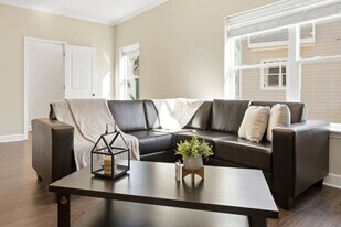 205 Tiliwa Ct in Central, SC - Building Photo