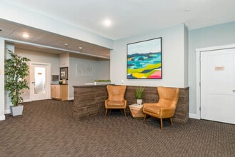 Parc Terrace in Winooski, VT - Foto de edificio - Lobby