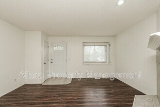 2112 Boston Terrace in Colorado Springs, CO - Building Photo - Building Photo