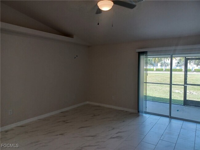 1109 SE 5th Ct in Cape Coral, FL - Building Photo - Building Photo