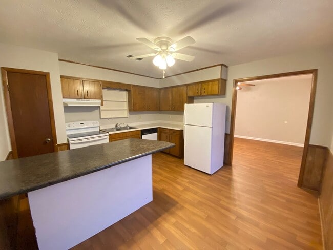 424 McCullars Ln in Oxford, AL - Building Photo - Building Photo