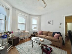 9 Colborne Rd, Unit 9 in Boston, MA - Building Photo - Building Photo