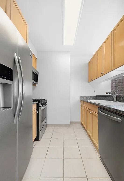 property at 1760 2nd Ave