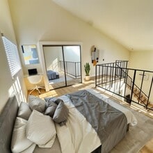 Las Casitas Apartments in North Hollywood, CA - Foto de edificio - Building Photo