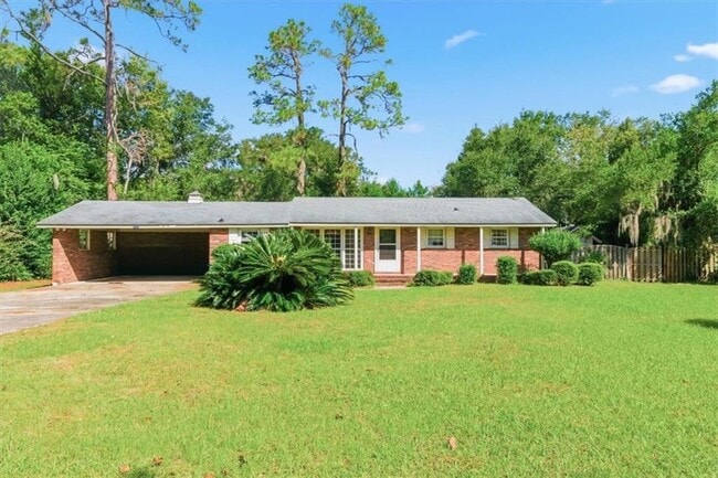 property at 704 Fort King George Dr