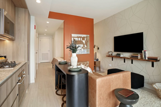 357 N Halsted St in Chicago, IL - Building Photo - Building Photo