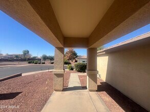 10833 W Elm Ln in Avondale, AZ - Building Photo - Building Photo