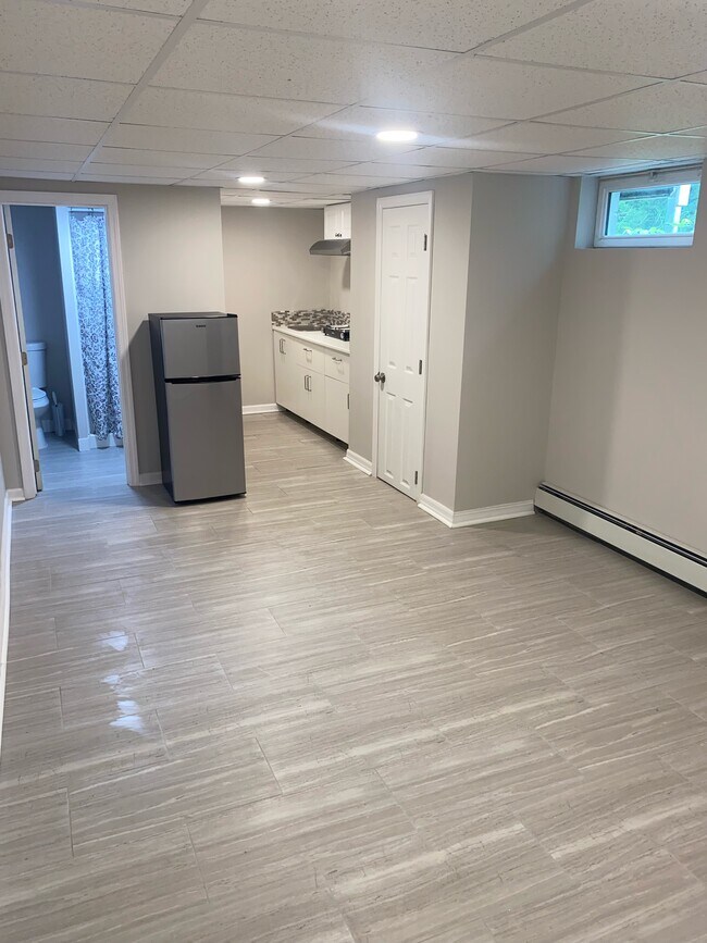 5 View Ct Rentals in Centereach, NY